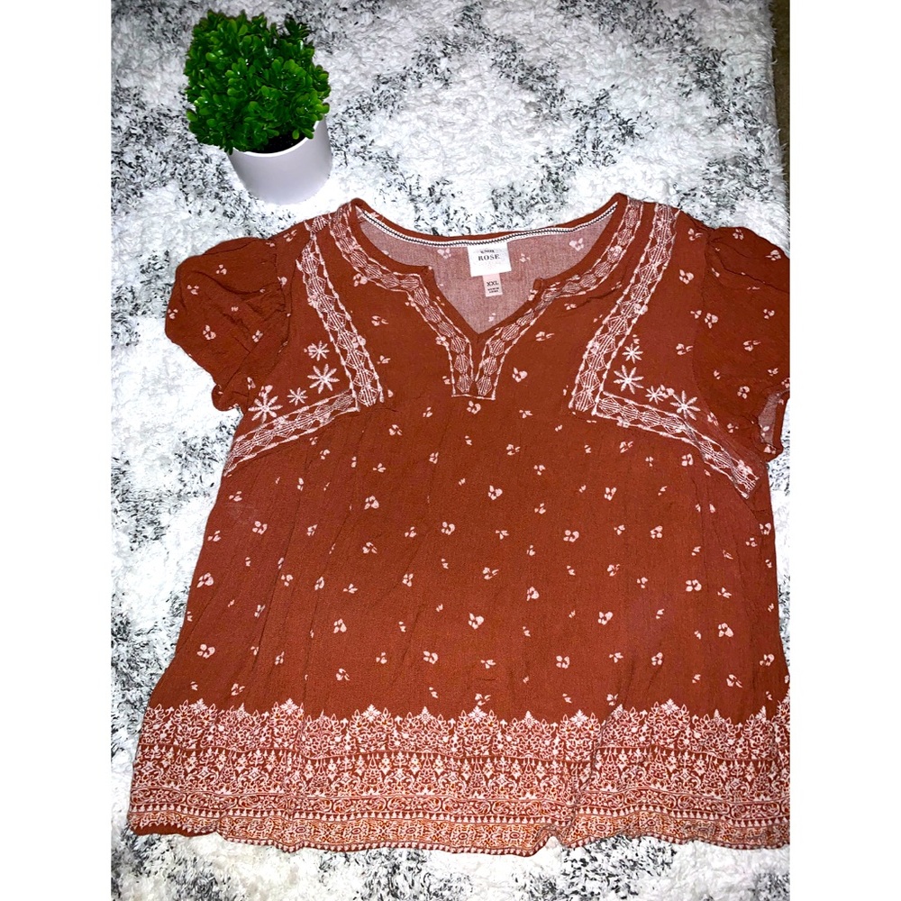 Brown Farmhouse Top